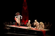 Cia de Dança Butô Dairakudakan Temputenshiki no espetáculo Secrets of Mankind