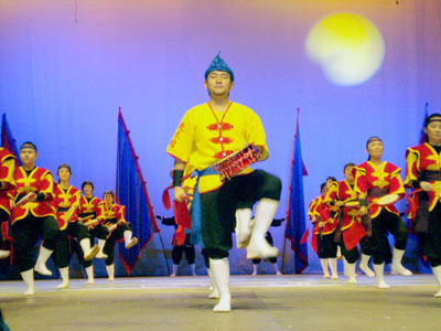 EISÃ: dança de tambores de Okinawa EISÃ: dança de tambores de Okinawa