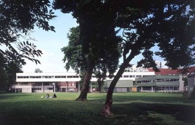 ESCOLA INTERNACIONAL PRIMÁRIA DE LILLE SHINOBU AKAHORI; MICHELLE DUPERIER; JEAN CHRISTOPHE LERICHE Lille, França, 1996